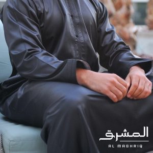 Alternative view of Qamis bahreini Al mashriq noir