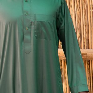 Alternative view of Qamis saoudien Al mashriq Vert bouteille